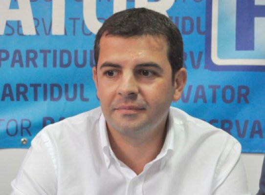 Soacra ministrului Agriculturii, acuzată de DNA de luare de mită şi fals